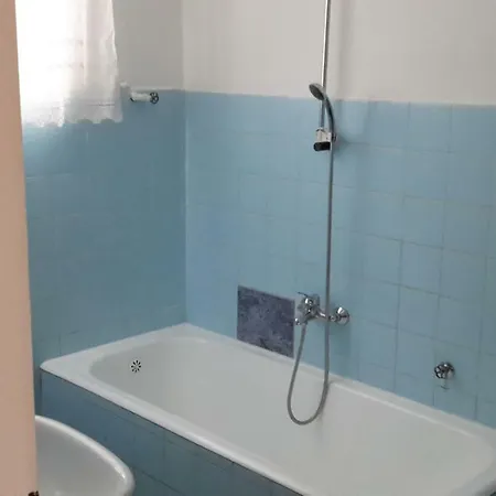 With A Parking Space - 11488 公寓